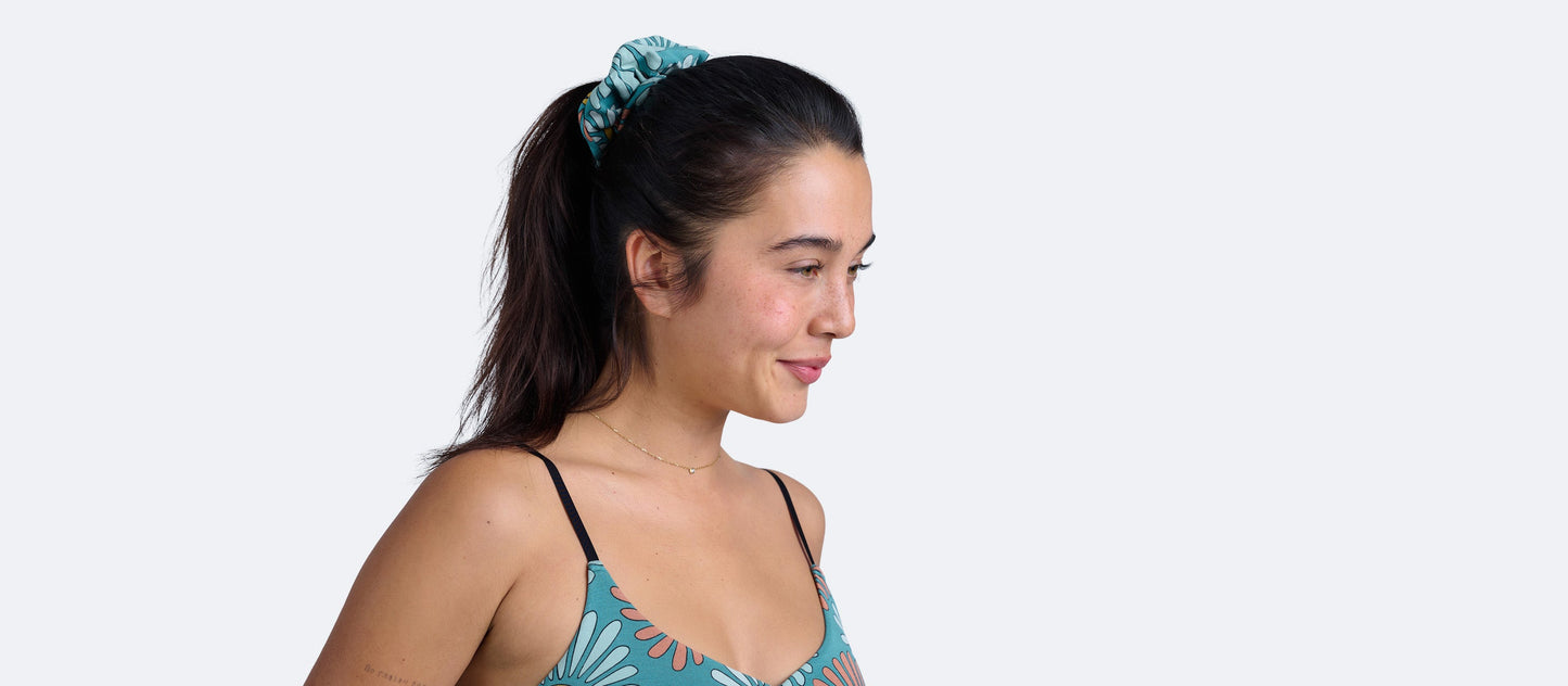 UltraModal™ Scrunchie  | Disco Daisies