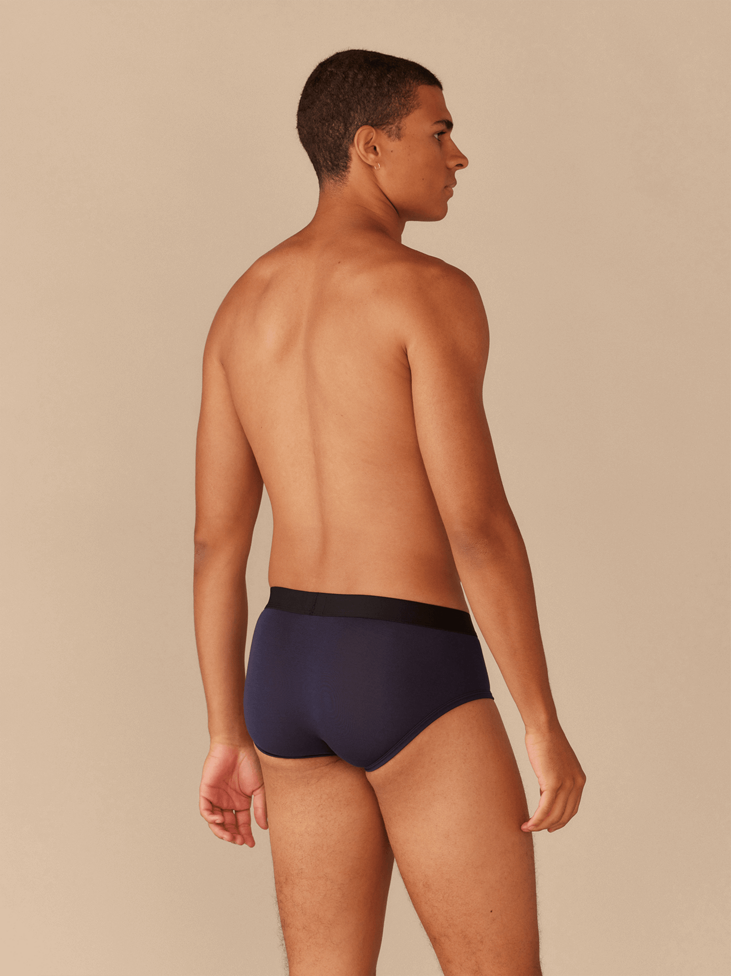 Brief | Dark Sapphire